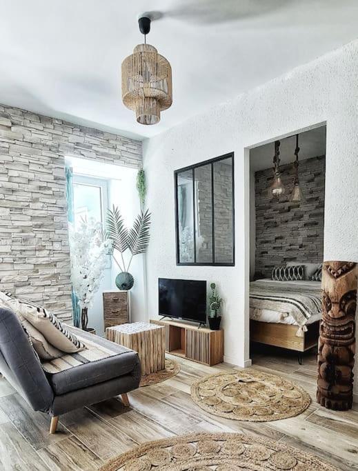 #new#terrasse Sud Ouest#pied De La Cité #1 *